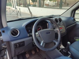 Ford Tourneo Connect 2013