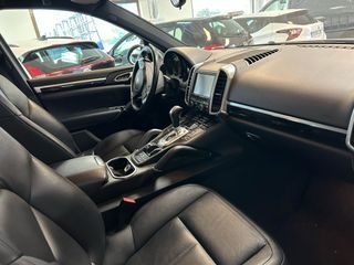 Porsche Cayenne 2012