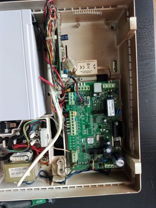 Alarma, central y sensores