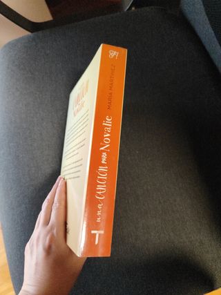 Una canción para Novalie. María Martínez