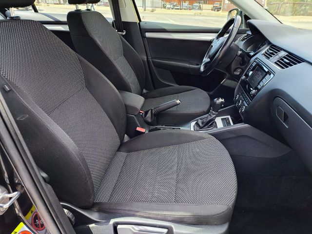 SKODA Octavia 1.6 TDI CR 105cv DSG CR Ambition