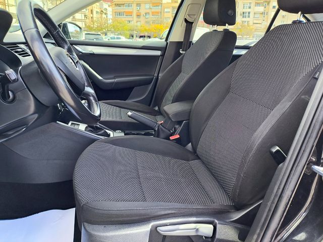 SKODA Octavia 1.6 TDI CR 105cv DSG CR Ambition