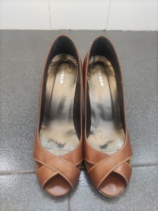 Zapatos piel Camel talla 38