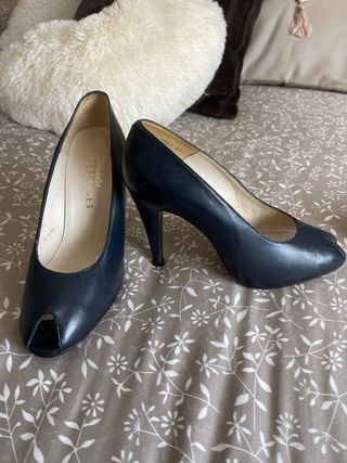 Zapatos tacón azul marino