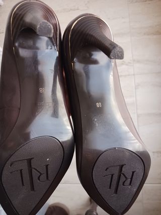 Zapatos RALPH LAUREN de salón tacón alto.NUEVOS.38