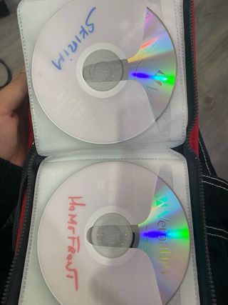 Xbox 360 con dos mandos y juegos