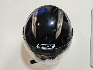 Chaqueta y cascos moto