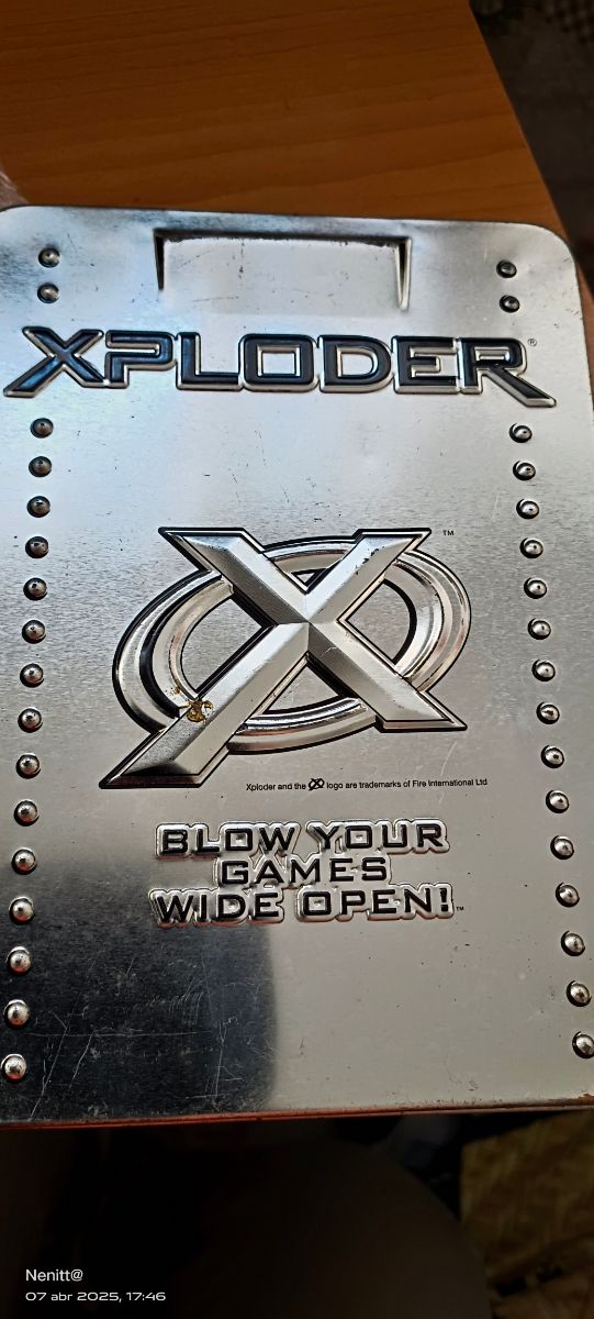 Caja metálica de Xploder