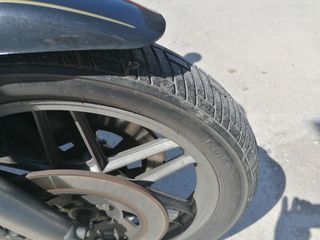 Moto clasica Motoguzzi Mille Gt