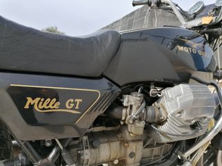 Moto clasica Motoguzzi Mille Gt