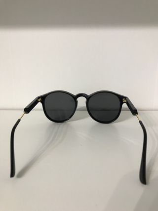 Gafas de sol redondas negras