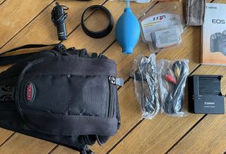 CÁMARA reflex canon EOS 550D y accesorios