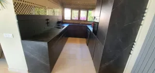 Encimeras de cocina porcelánico mármol granito etc