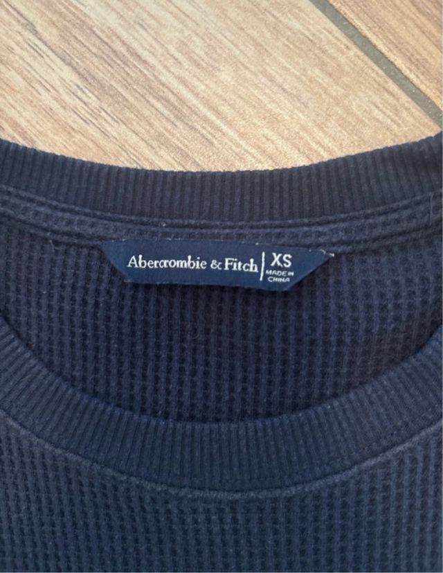 Maglietta blu Abercrombie  Fitch
