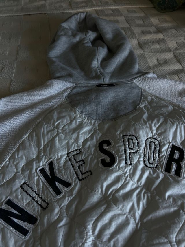 Sudadera Nike Sports “White and Grey”