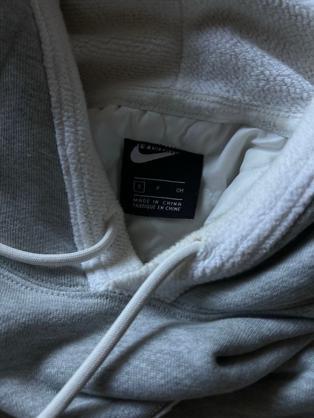Sudadera Nike Sports “White and Grey”