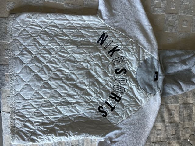 Sudadera Nike Sports “White and Grey”