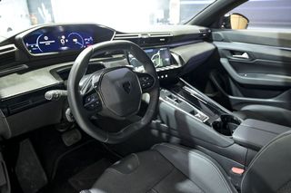 Peugeot 508   5P Allure PureTech 130 SS EAT8 
