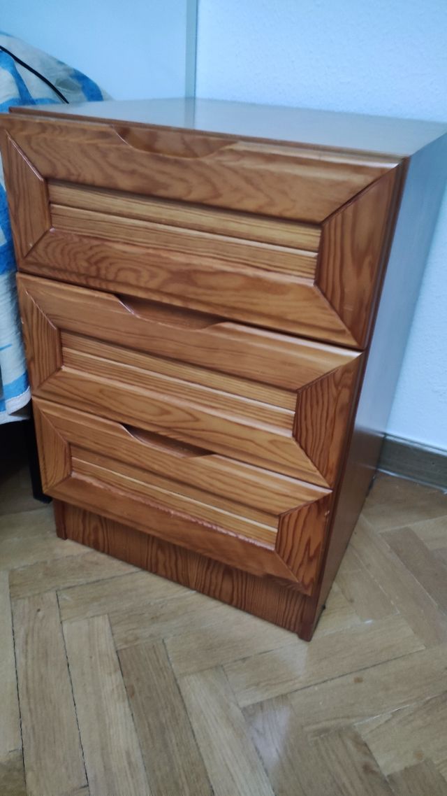 Mesilla de noche vintage