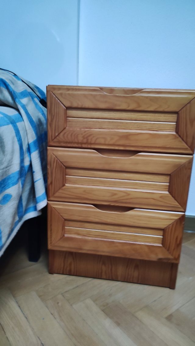 Mesilla de noche vintage