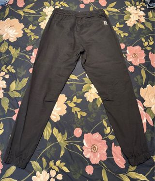 Pantalones Zara y Bershka