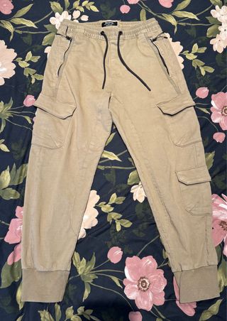Pantalones Zara y Bershka