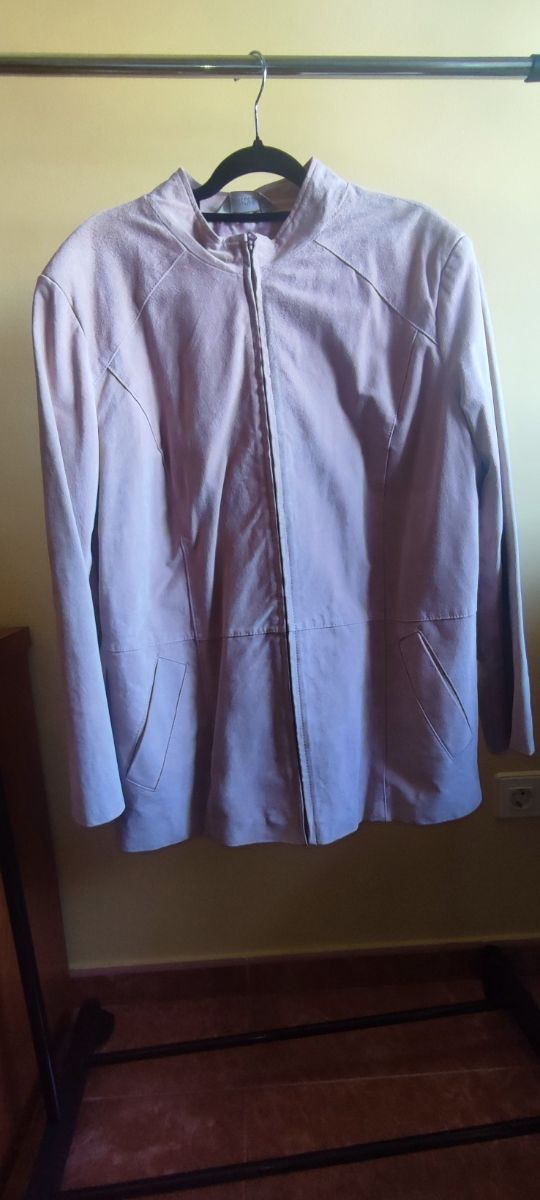 Chaqueta de piel. Talla grande 52