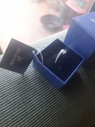 Anillo swarovski 