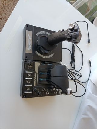 Joystick X56 HOTAS