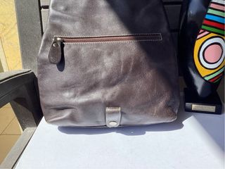 Bolso Carla Sade piel/ cuero. Marrón