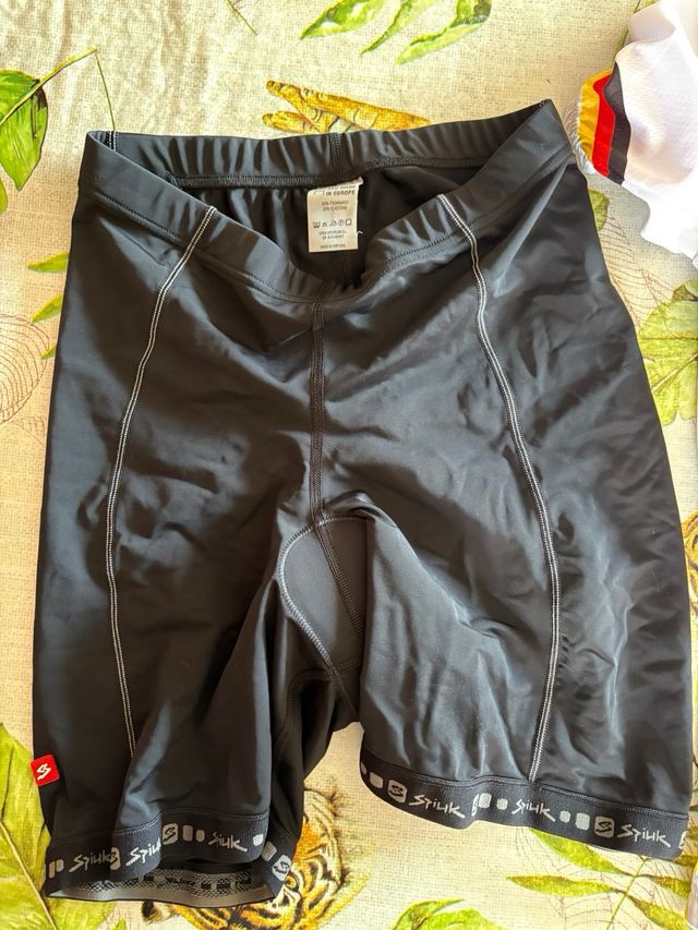 Equipación ciclismo SKY