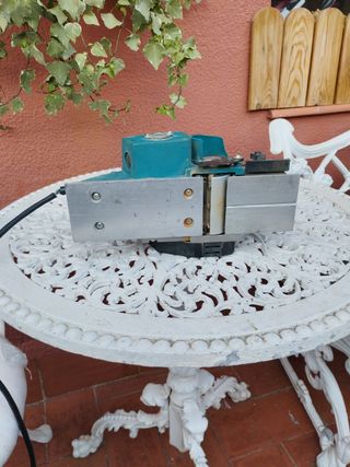 Cepillo eléctrico carpintero 