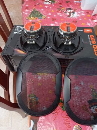 Altavoces JBL
