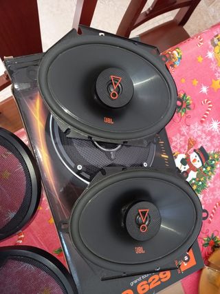 Altavoces JBL