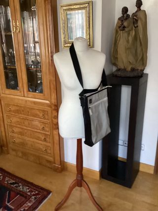 Bolso Calvin Klein. Unisex.Auténtico