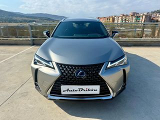 Lexus UX 2021