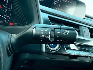 Lexus UX 2021