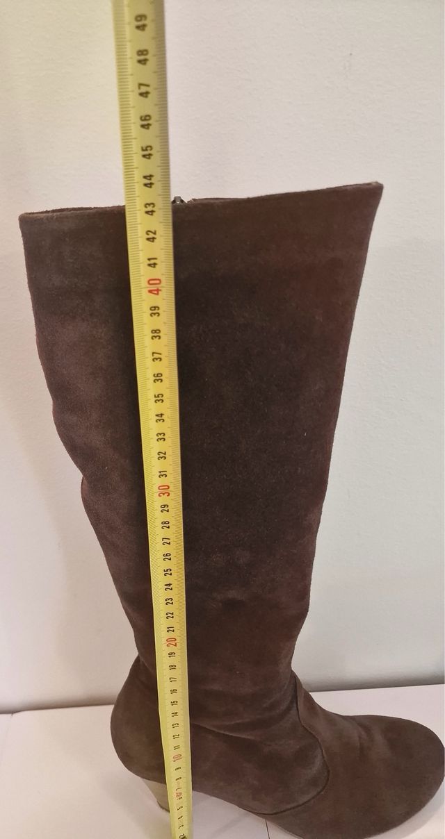 Botas de Piel de Ante