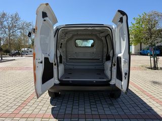 ALQUILER furgoneta FIAT Fiorino 2018