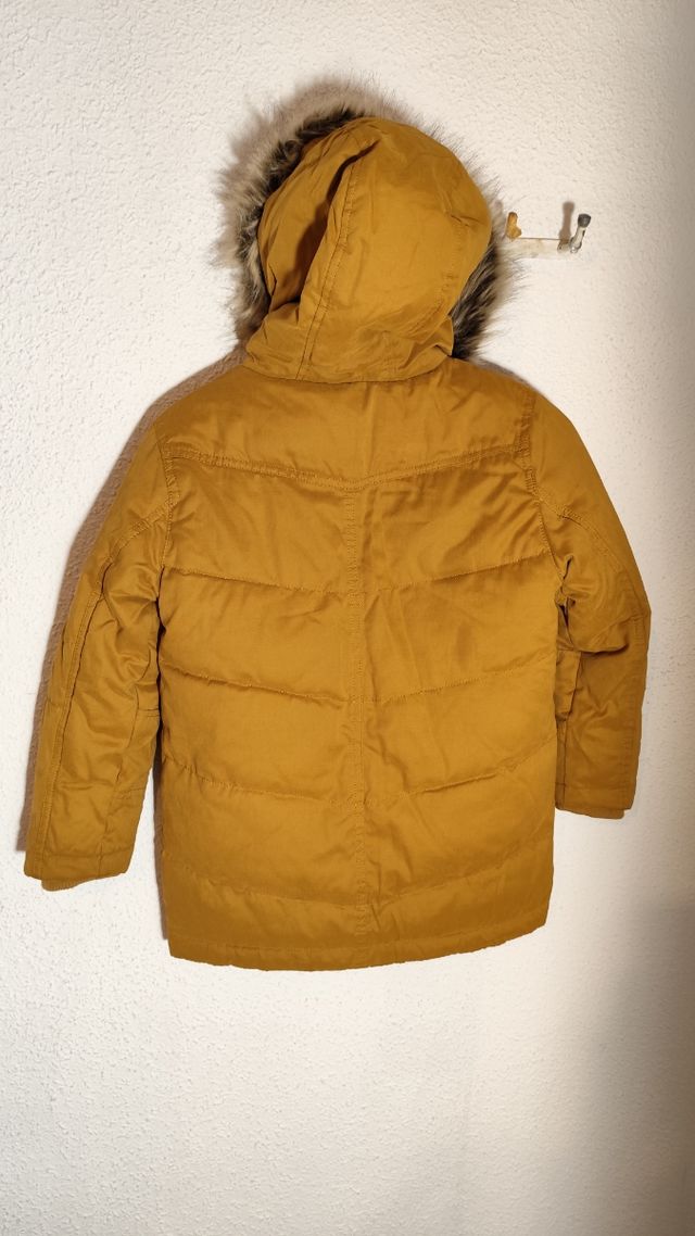 Chaquetón de niño de CyA
Es muy abrigad