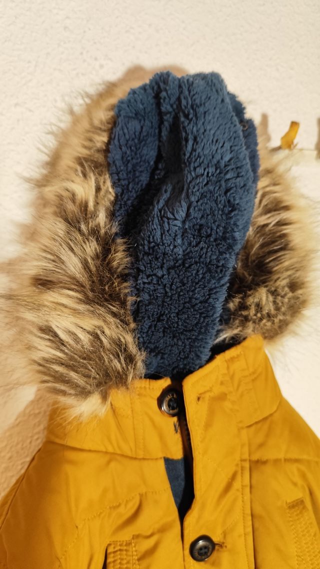 Chaquetón de niño de CyA
Es muy abrigad