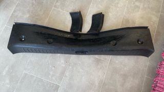 Protector cierre maletero interior ford focus mk2