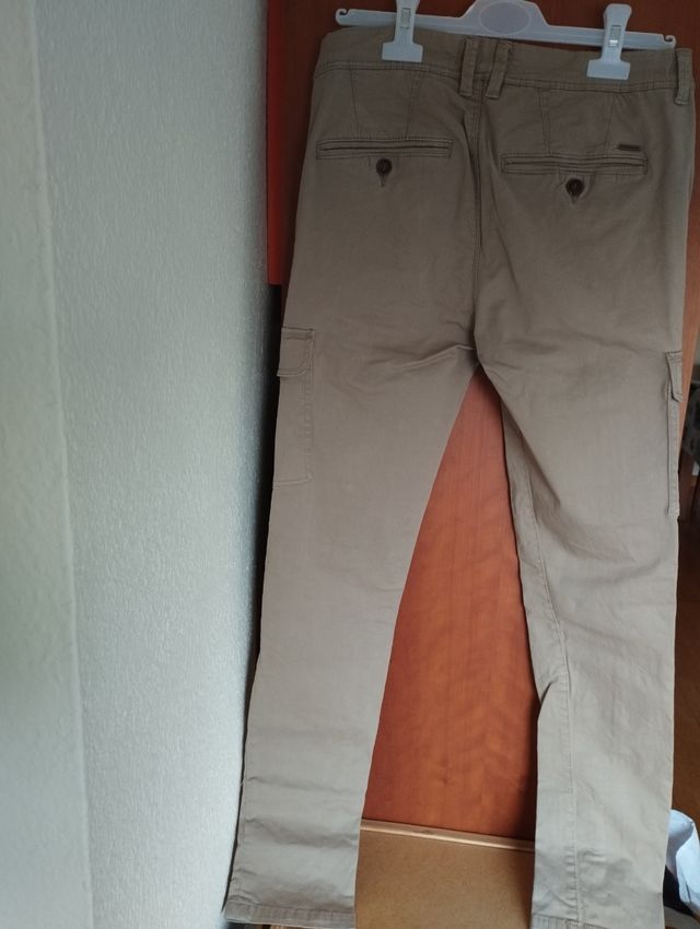 Pantalón cargo Talla 36 estrecho