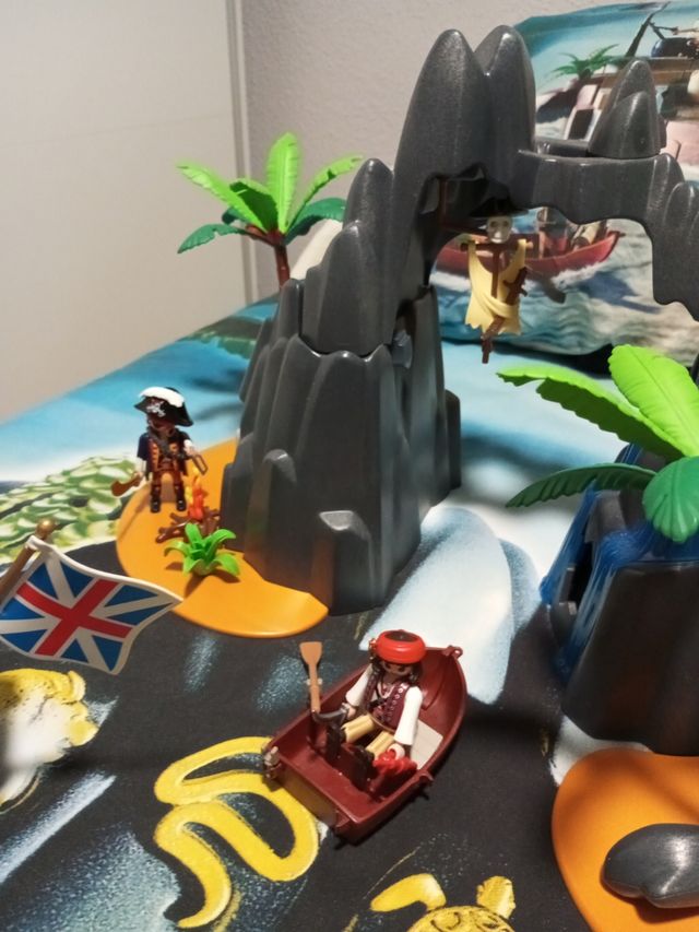 ISLA PIRATA PLAYMOBIL MÁS BARCO INGLES