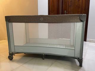 Cuna de viaje + colchón