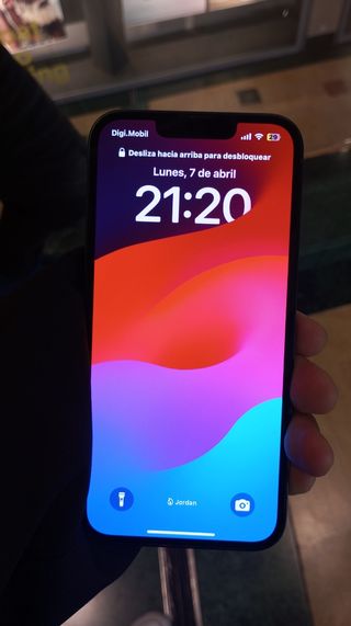 iPhone 13