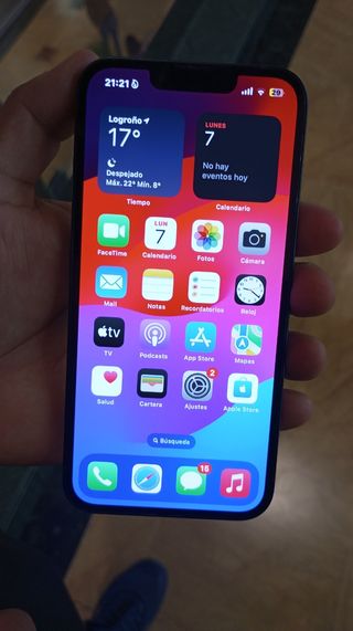 iPhone 13