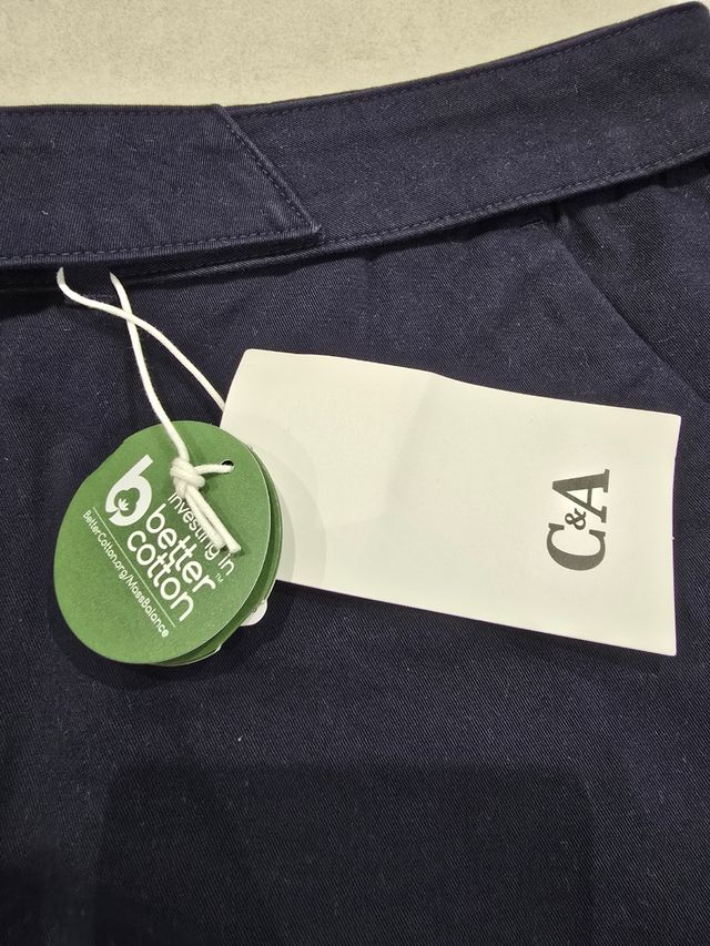 Falda CyA t.44 46 con etiquetas