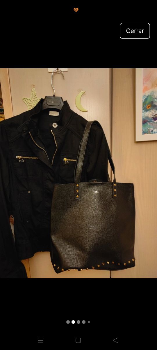 Bolso tote y chaqueta negra