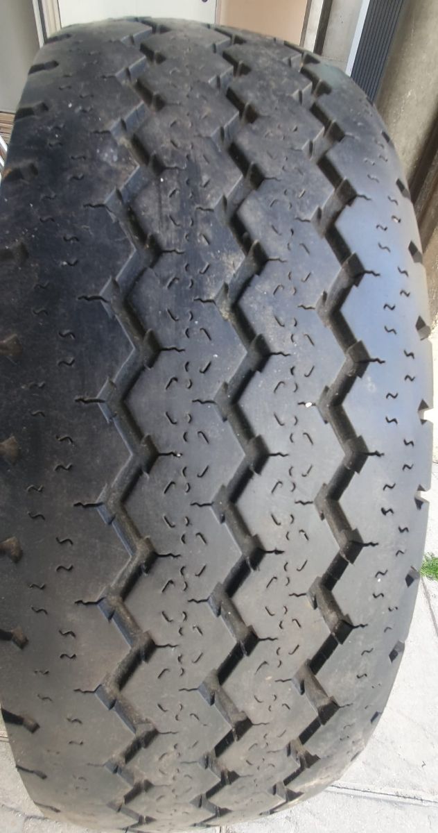 MICHELIN 225 75 16 CAMPING